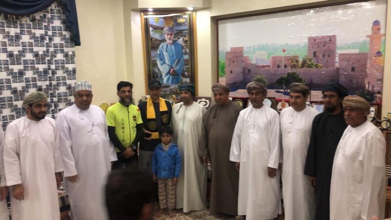 ينطلق من مسقط: كويتي يطوف بـ “الود والوئام” بين دول الخليج بدراجة هوائية