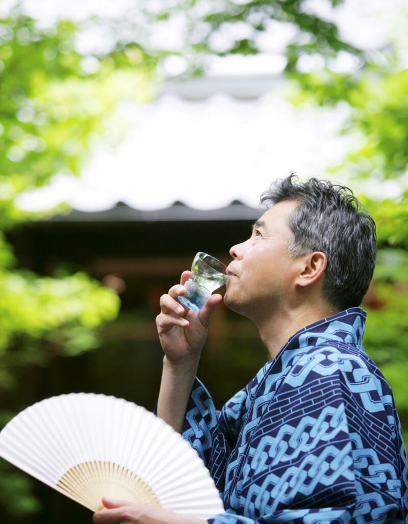 السفير الياباني يكتب عبر “أثير”: استمتع بفصل الصيف بحواسك الخمس