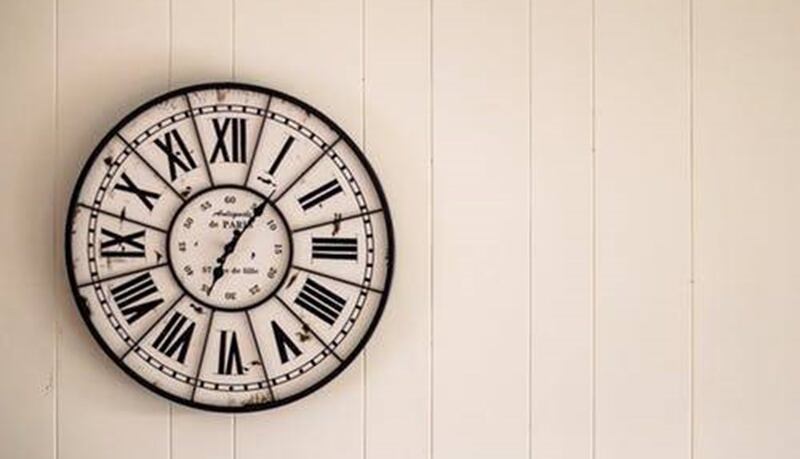 ساعة و5 دقائق بين آينشتاين ومحمد حسنين هيكل