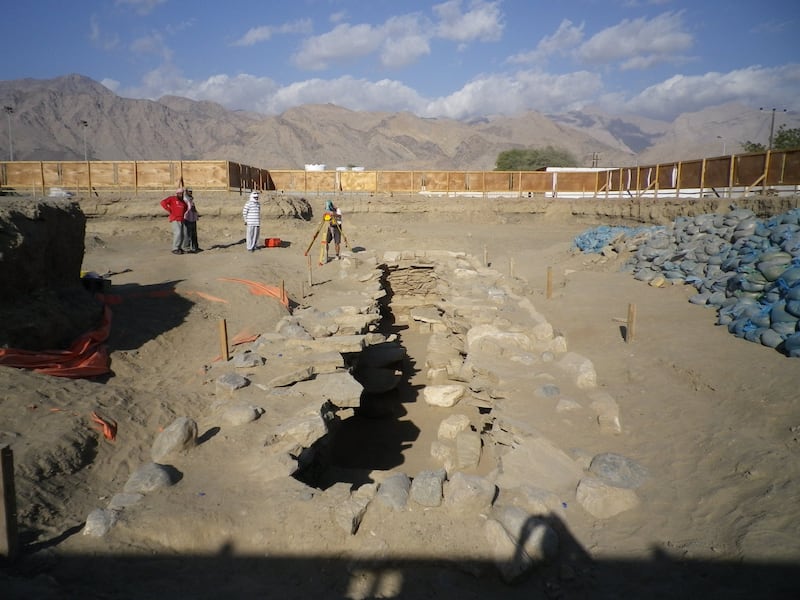 بها قبر طوله أكثر من 14 مترًا: مقبرة أثرية في دبا