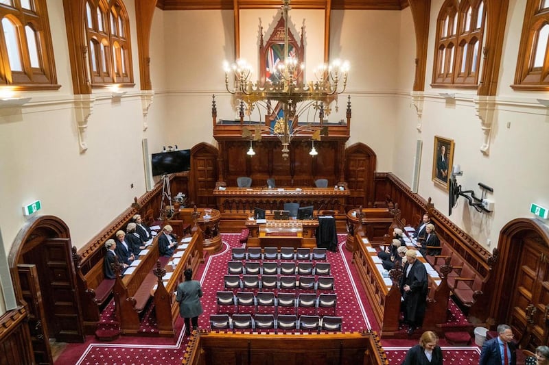 عُماني يُعتمَد محاميًا في المحكمة العليا النيوزلندية