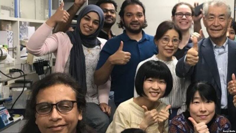 كانت الأولى على دفعتها: عُمانية ضمن فريق بروفيسور ياباني فائز بجائزة نوبل