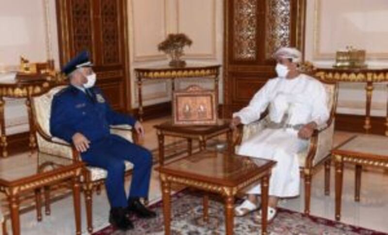 سمو السيد شهاب والنعماني يستقبلان مسؤولا سعوديا