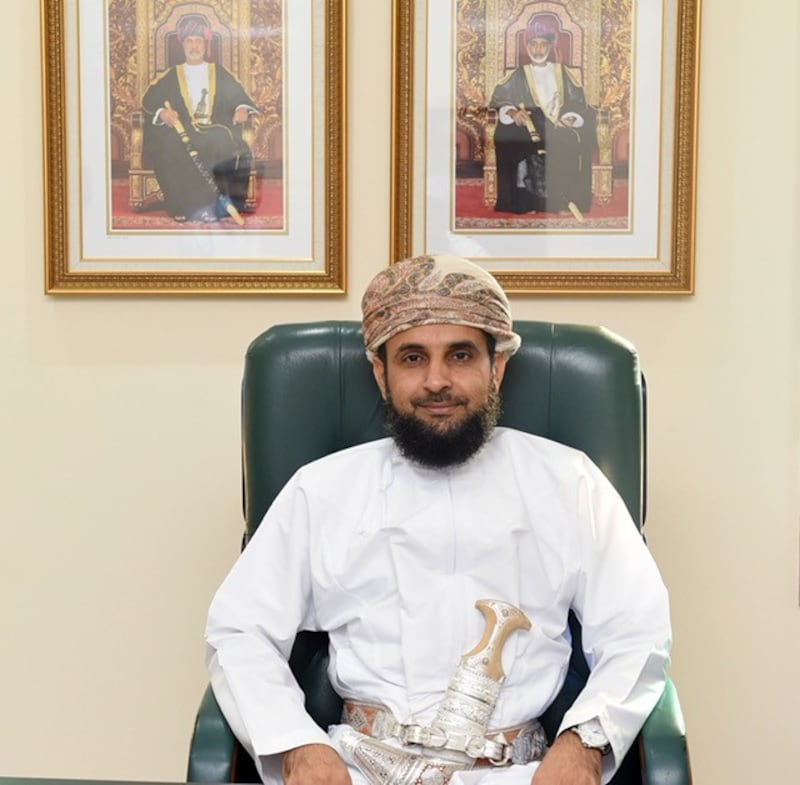 والي العامرات يوضح حول المشروعات الجديدة فيها 