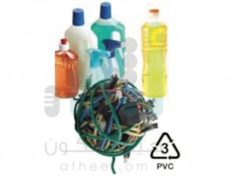 بعضها تُصبح سامّة وخطيرة: 7 أنواع من العلب البلاستيكية يجب عليك معرفتها