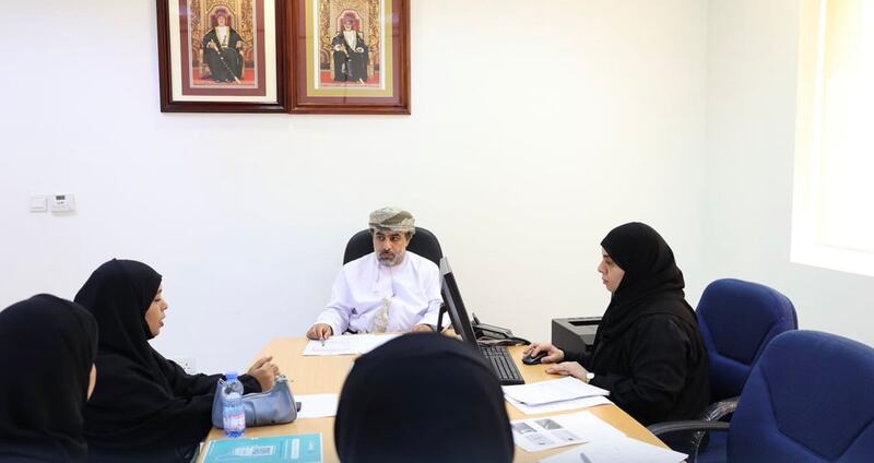 تسوية أكثر من 140 شكوى عمالية في جنوب الباطنة