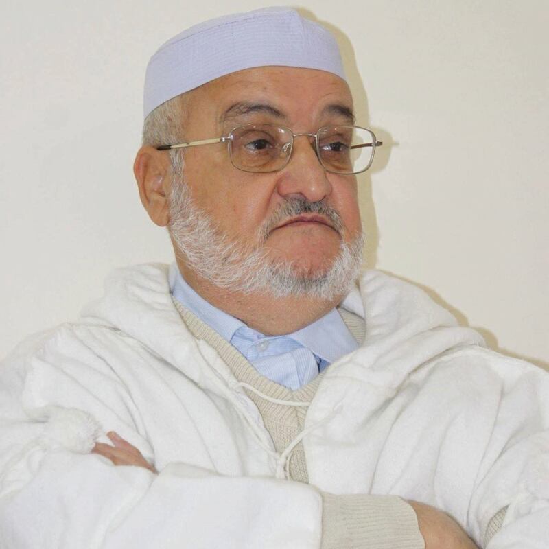 في حوار مع “أثير”: أكاديمي جزائري يكشف سر حبّه لعمان وزياراته التي تعدّت الـ 50