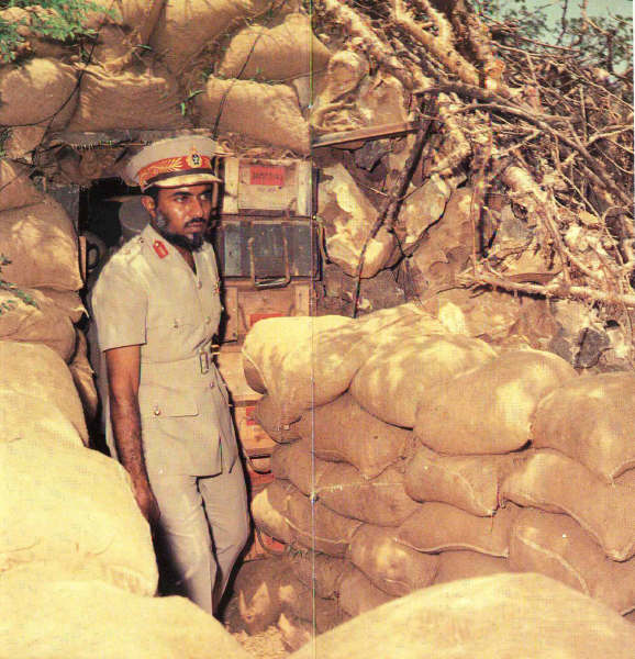 المكافحة بالخدمات، محاولة الاغتيال، السلطان يقود المعركة: محطات من حرب التمرد حتى النصر