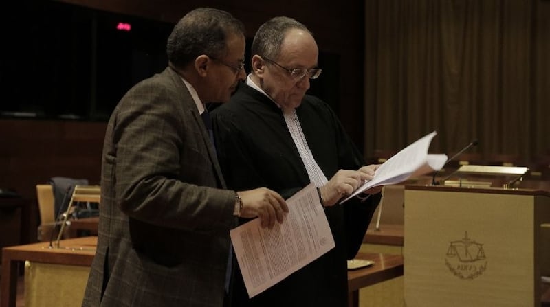 محامٍ فرنسي شهير يتوعد بمحاكمة الكيان الصهيوني