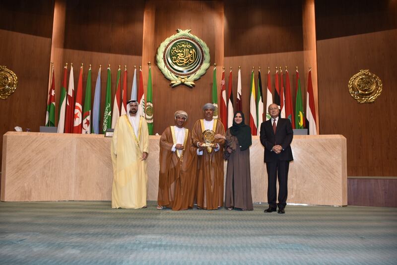 مؤسستان عمانيتان تفوزان بجائزة عربية للتميز الحكومي