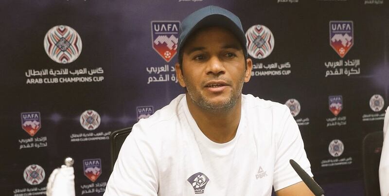 مدرب نادي الشباب يقدّم استقالته ويوضح السبب