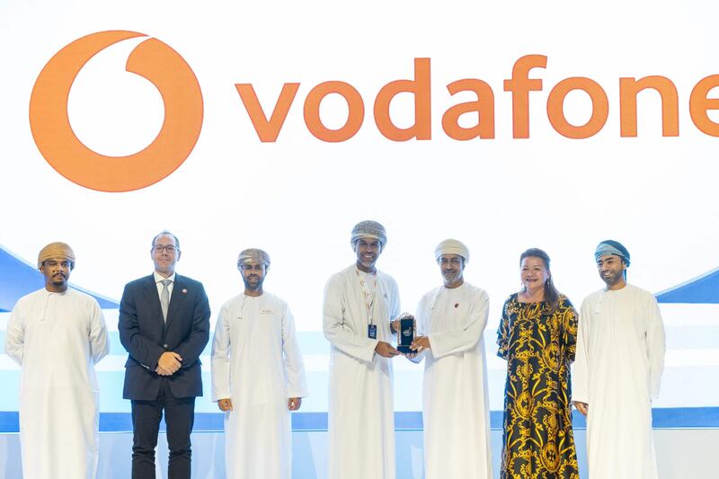 حلول رقمية متطورة قدمتها فودافون في كومكس 2024م، إليك تفاصيلها