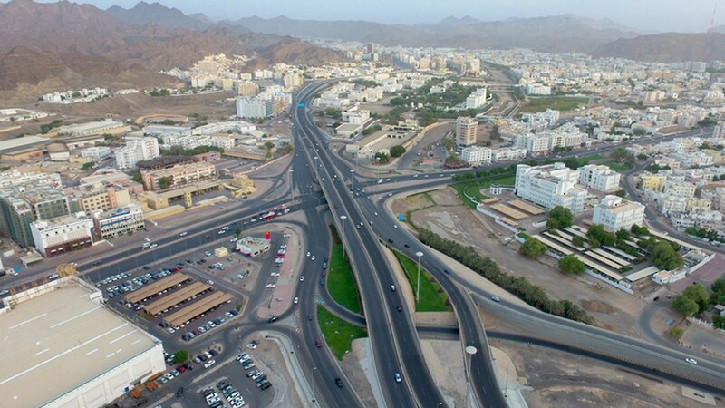 محافظة مسقط تستحوذ على 37% من التداول العقاري في سلطنة عُمان عام 2024م