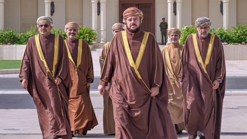 سمو السيد أسعد يغادر البلاد إلى ماليزيا