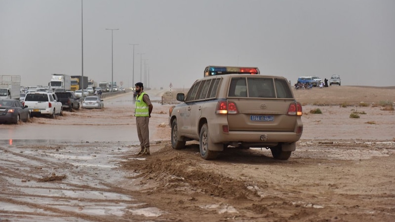 شرطة عمان السلطانية: أمّنوا منازلكم قبل خروجكم في إجازة العيد