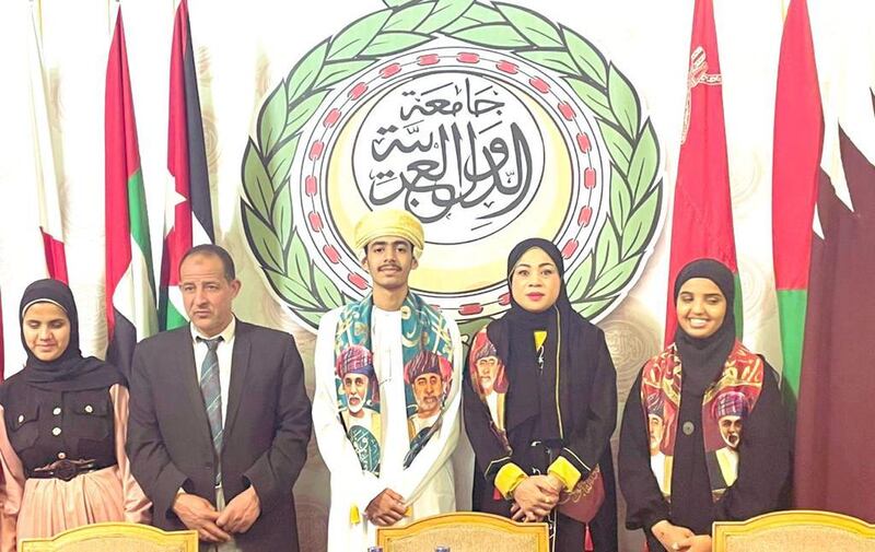 طالبان عمانيان يحصلان على مركزين متقدمين في مسابقة عربية