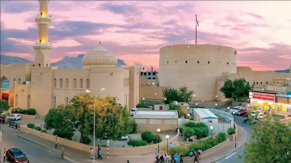 أبرز المعالم والأسواق والمتاحف: دليلك السياحي إلى سلطنة عمان