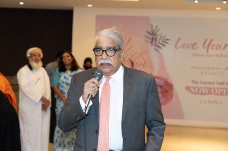 بالصور: افتتاح معرض الفن الهندي العماني المشترك