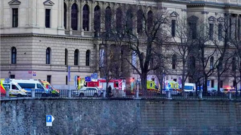 الخارجية تعزي في ضحايا حادثة إطلاق النار بالتشيك