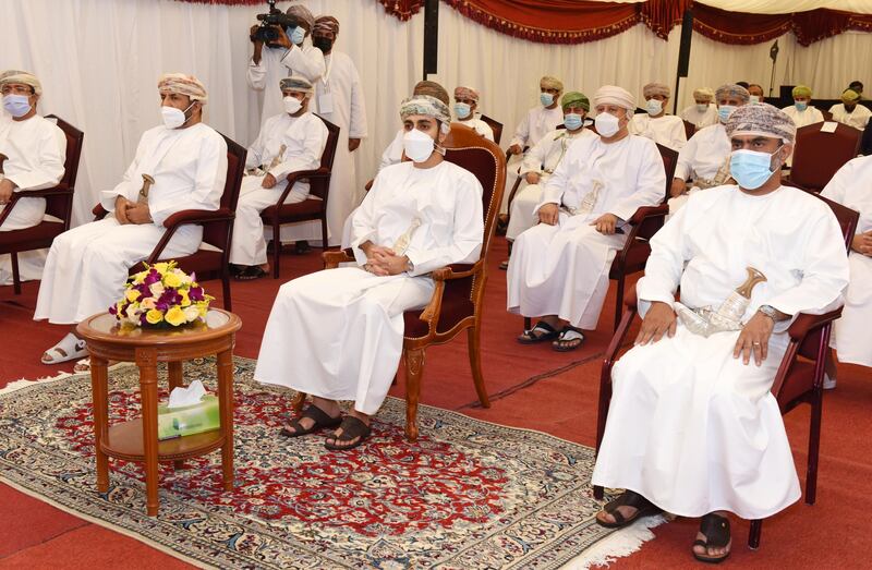 بالصور: سمو السيد ذي يزن يضع حجر الأساس لمبنى الإدارة الفنية لاتحاد القدم