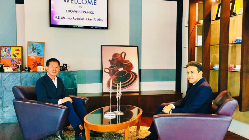 بحث إمكانية الاستثمار في أدوات المائدة مع شركة تايلندية