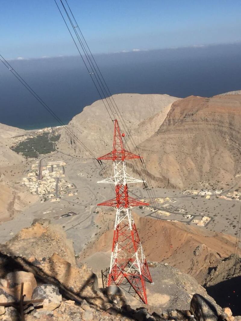 لمسندم: دراسة بدائل بسبب عدم ربط الشبكة الكهربائية للمحافظة بالشبكة الرئيسية