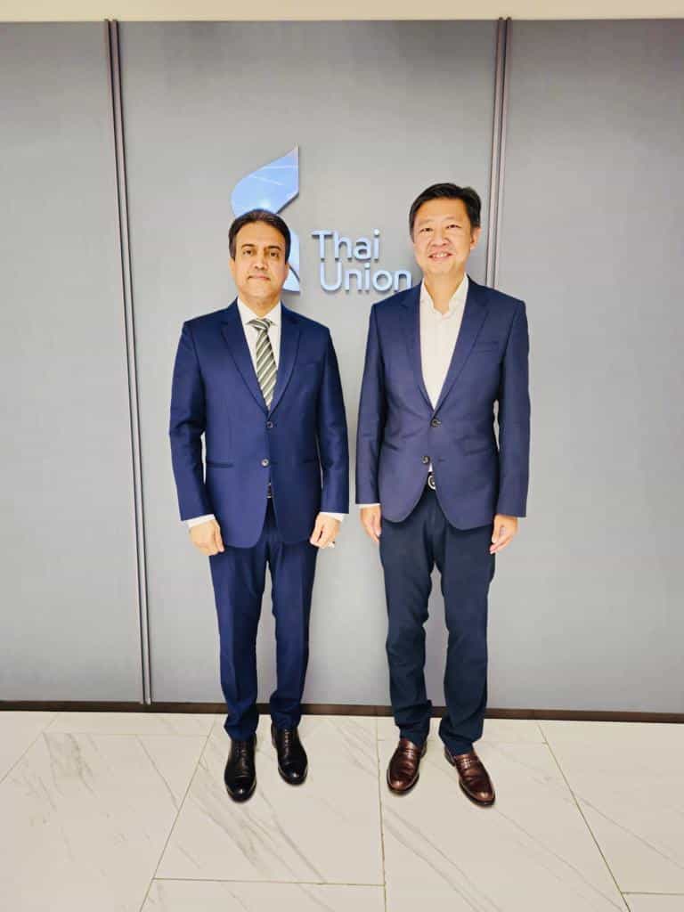 مناقشة فرص الاستثمار مع شركة تايلندية رائدة