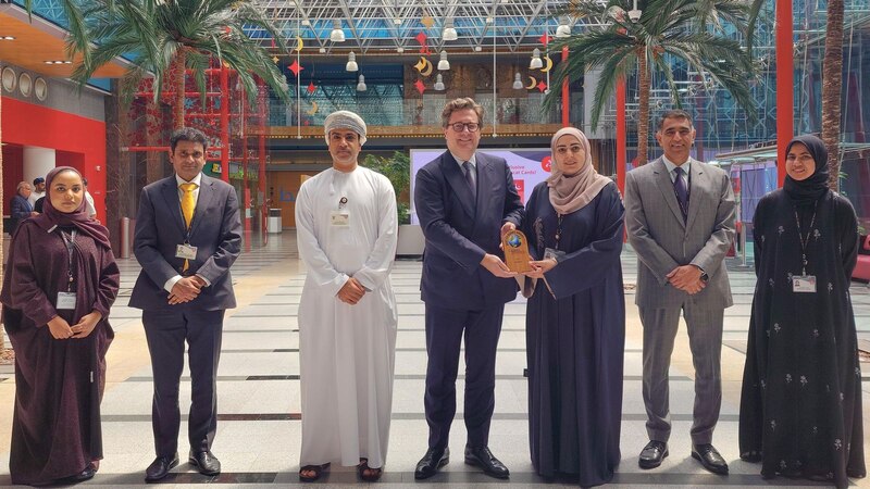 تتويج بنك مسقط بجائزة أفضل بنك في مجال تحويل الأموال بالعملات الأجنبية من مؤسّسة Global Finance