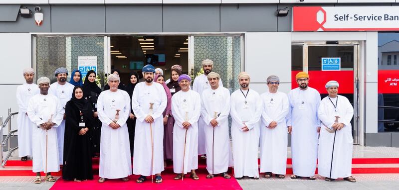 تعزيزًا لشبكة الفروع المنتشرة في المحافظات: بنك مسقط يحتفل بافتتاح فرع جديد في المعبيلة الجنوبية