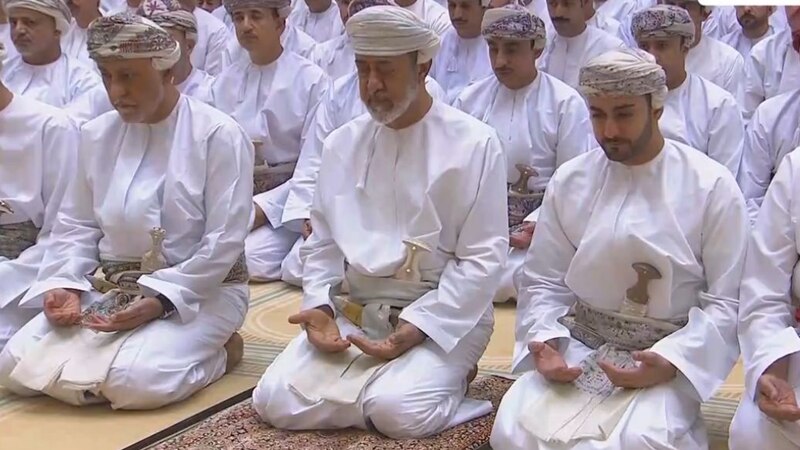 في حضرة جلالته: خطبة العيد تؤكد أن الوطن وفاء لا يفنى، ونماء لا يغيب
