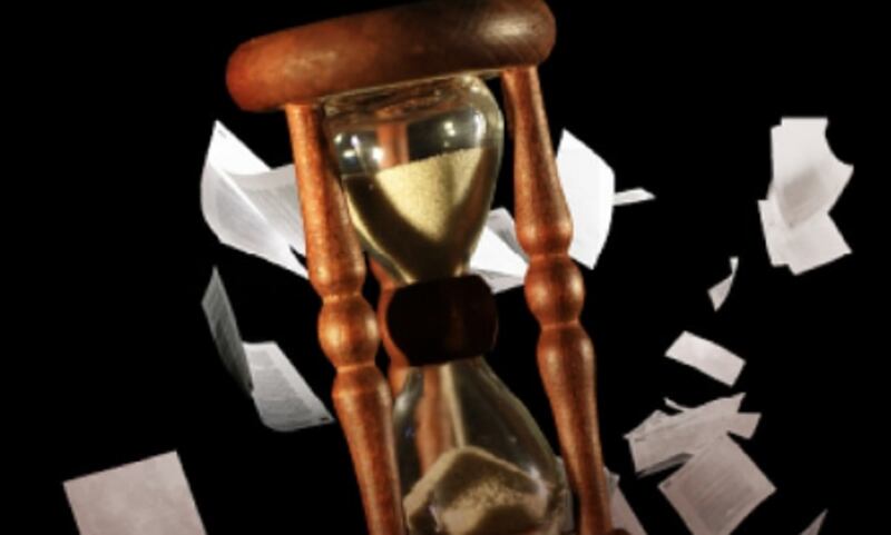 في قراءة لـ “أثير”: البوح والشعر في “أربع وعشرون ذاكرةً لقصيدة واحدة”