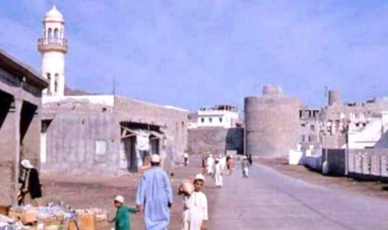 بالصور: التاجر العُماني الذي بنى “مسافر خانه” وأوقف له أكثر من 10 عقارات