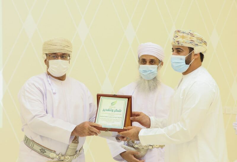 بالصور: هوية بصرية جديدة وافتتاح معمل للخياطة لفريق سمد الشأن الخيري