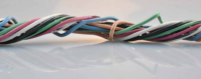 بسبب سرقة كابلات: وفاة شخص واستيقاف اثنين