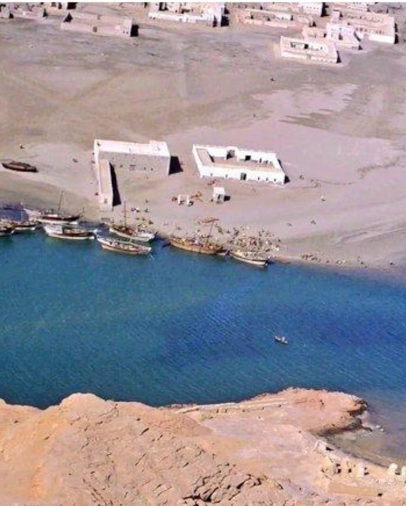 صورة أرشيفية لبيت البطح وبجواره بيت الفرضة (الجمرك)