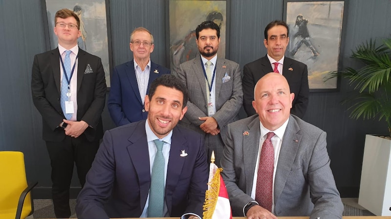 مذكرة تفاهم عُمانية بريطانية تستهدف الترويج التجاري بينهما