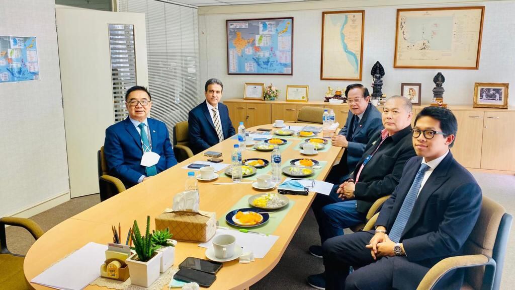 شركة تايلندية تبحث فرص الاستثمار في قطاع التعدين بسلطنة عمان