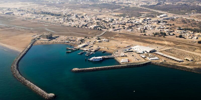 أكثر من 77 مليون ريال ستُضخ في ميناء شناص 