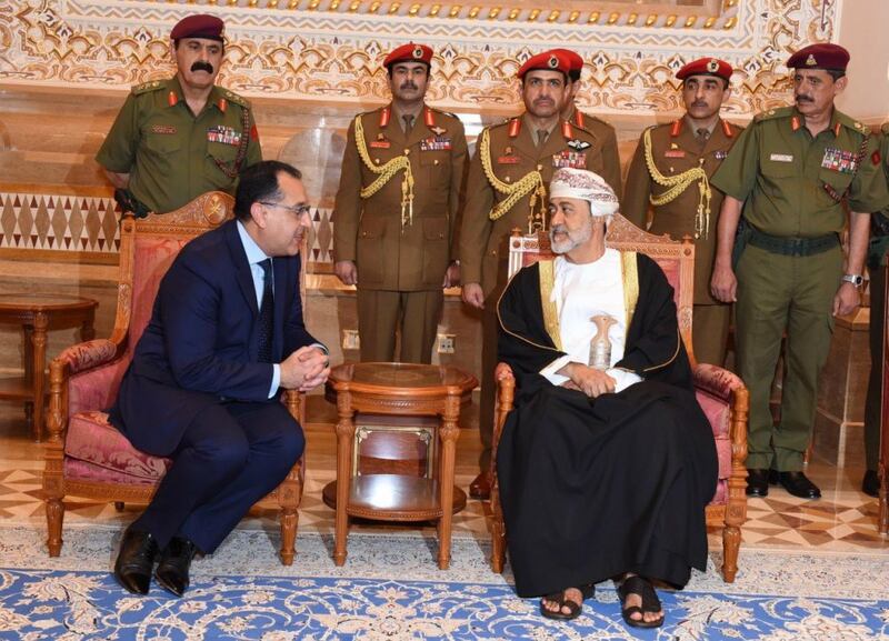 في عزاء “الحكيم” يجتمع الخصوم والأصدقاء