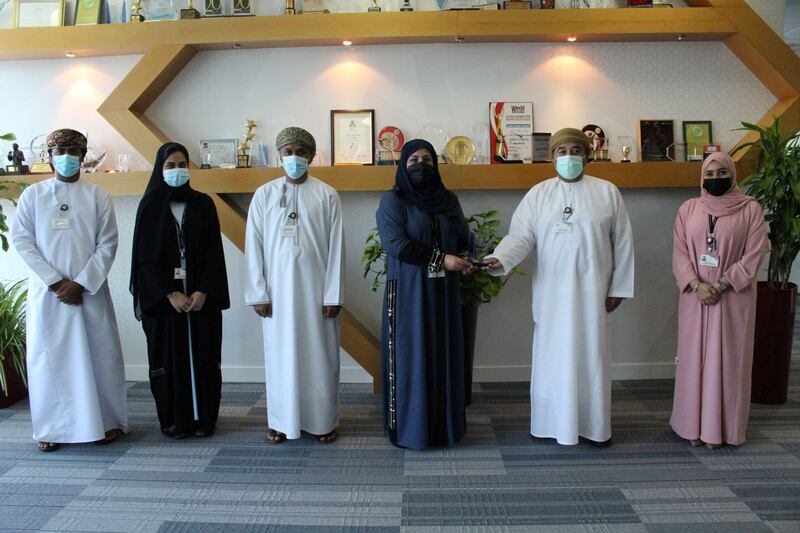 بنك مسقط يفوز بجائزتين دوليتين لتميزه في مجال المعالجة المباشرة لعمليات المقاصة