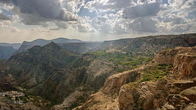 الجبل الأخضر بين أجمل 5 جبال خضراء في العالم؛ هل تنوي زيارته قريبًا؟
