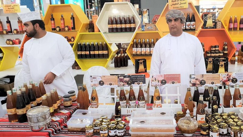بيع عسل عُماني بأكثر من 140 ألف ريال