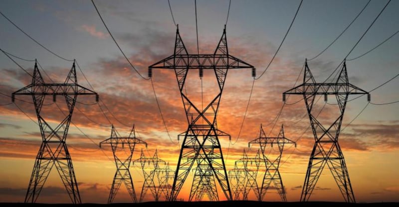 من وزارة إلى شركة: ملامح مسيرة قطاع الكهرباء من السبعينيات حتى الدمج الجديد