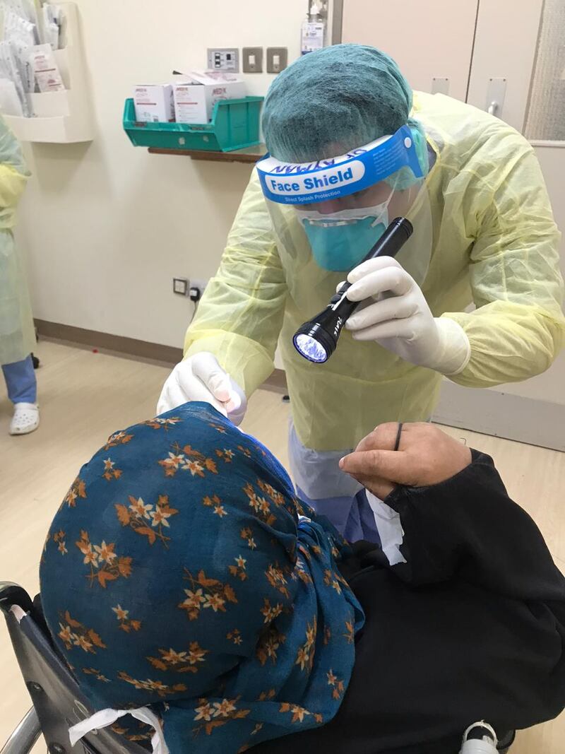 منها إغلاق 3 مراكز صحية: إجراءات للتعامل مع تصاعد حالات كورونا في ظفار