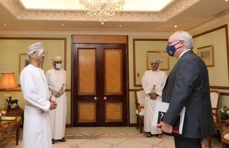 وزير الخارجية يستقبل المبعوث الأمريكي الخاص إلى اليمن