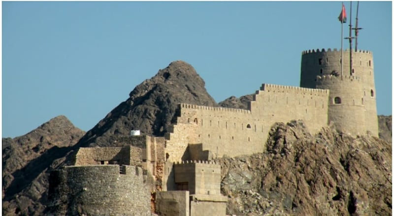 قلعة مطرح…عربية الطراز بنسق عُماني خالص