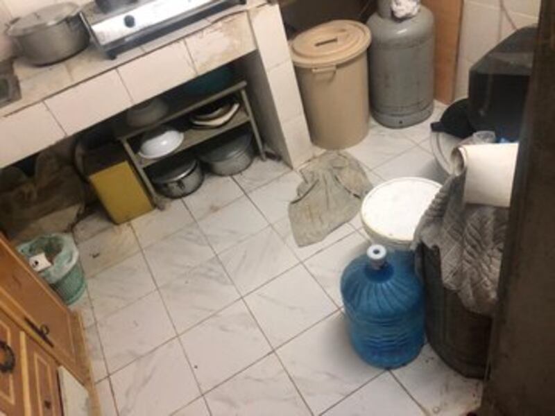 بالتعاون مع الادعاء العام والشرطة: البلدية تداهم منزلًا في الحيل