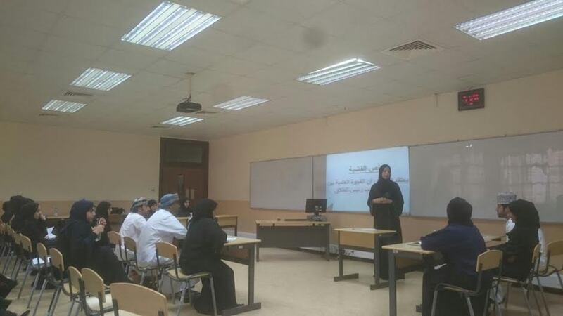 انطلاق بطولة كليات جامعة صحار للمناظرات باللغة العربية