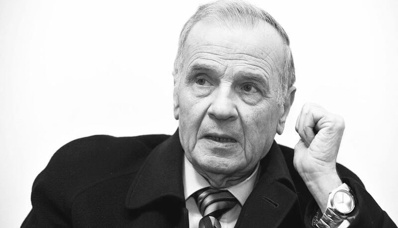 قامات مضيئة عبر “أثير”: في وداع شاعر وأديب لبنان “محمد علي شمس الدين”