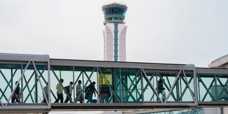 أرقام مليونية للمسافرين في مطاراتنا